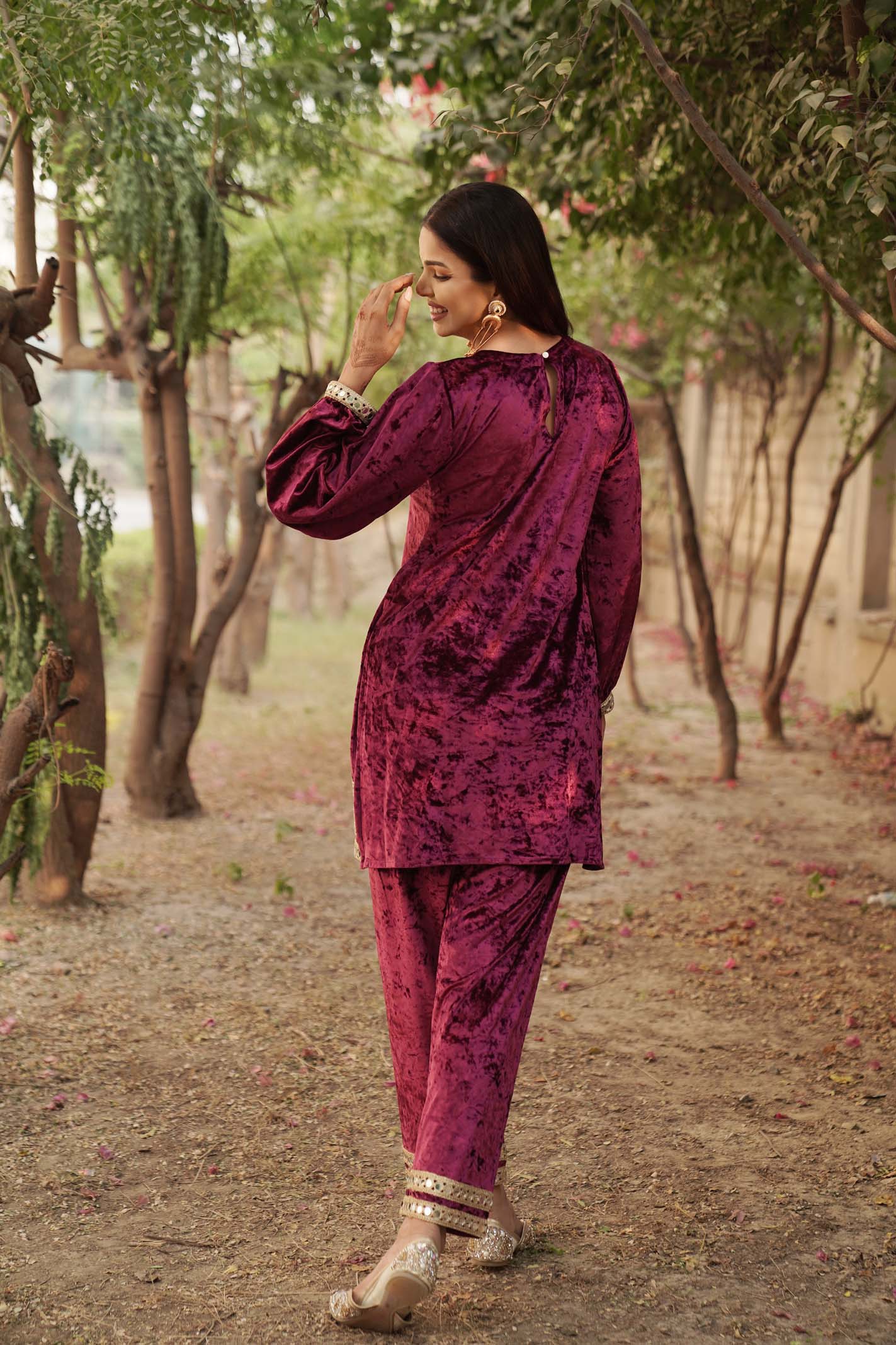 Navdana Pink Velvet Mirror Kurta with Pants - JUHI