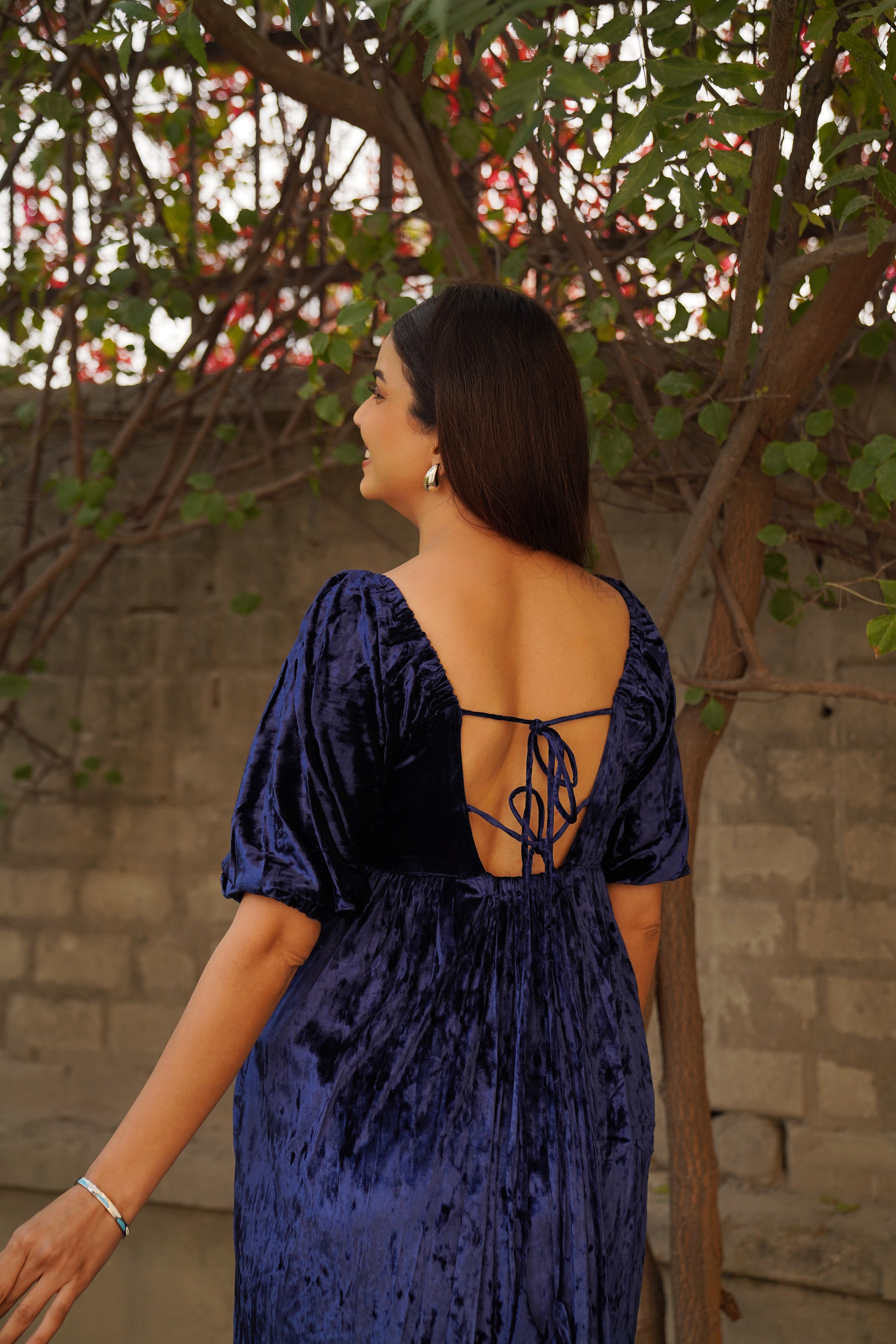 Navdana Velvet Back Tie-Up Blue Midi Dress – Bubbles