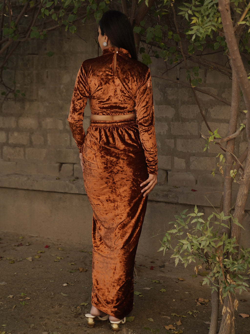 Navdana Velvet Full Sleeves Top & Drape Copper Skirt Set – Riri