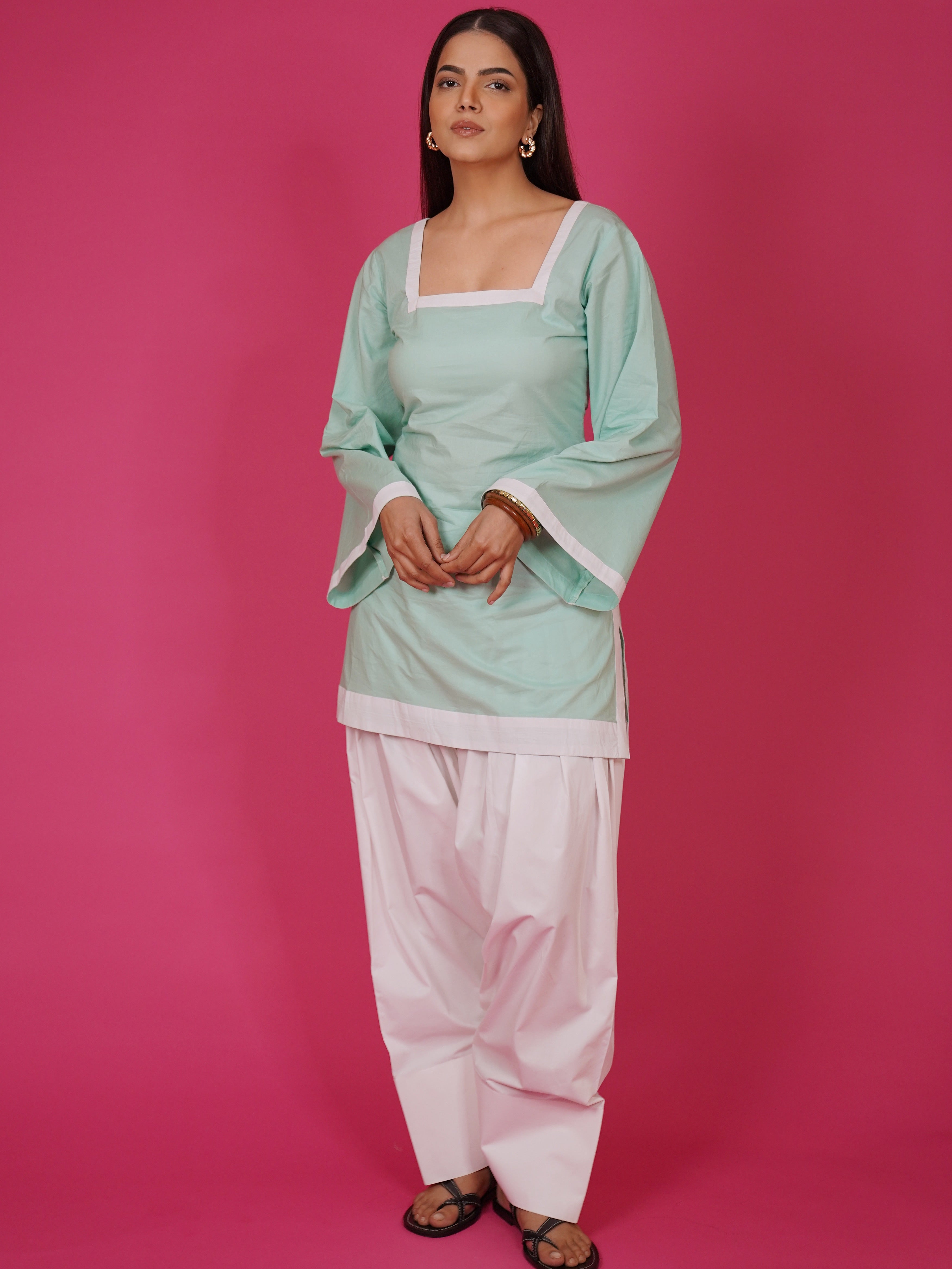 Navdana Green Corset Back Cotton Kurti – Tulsi