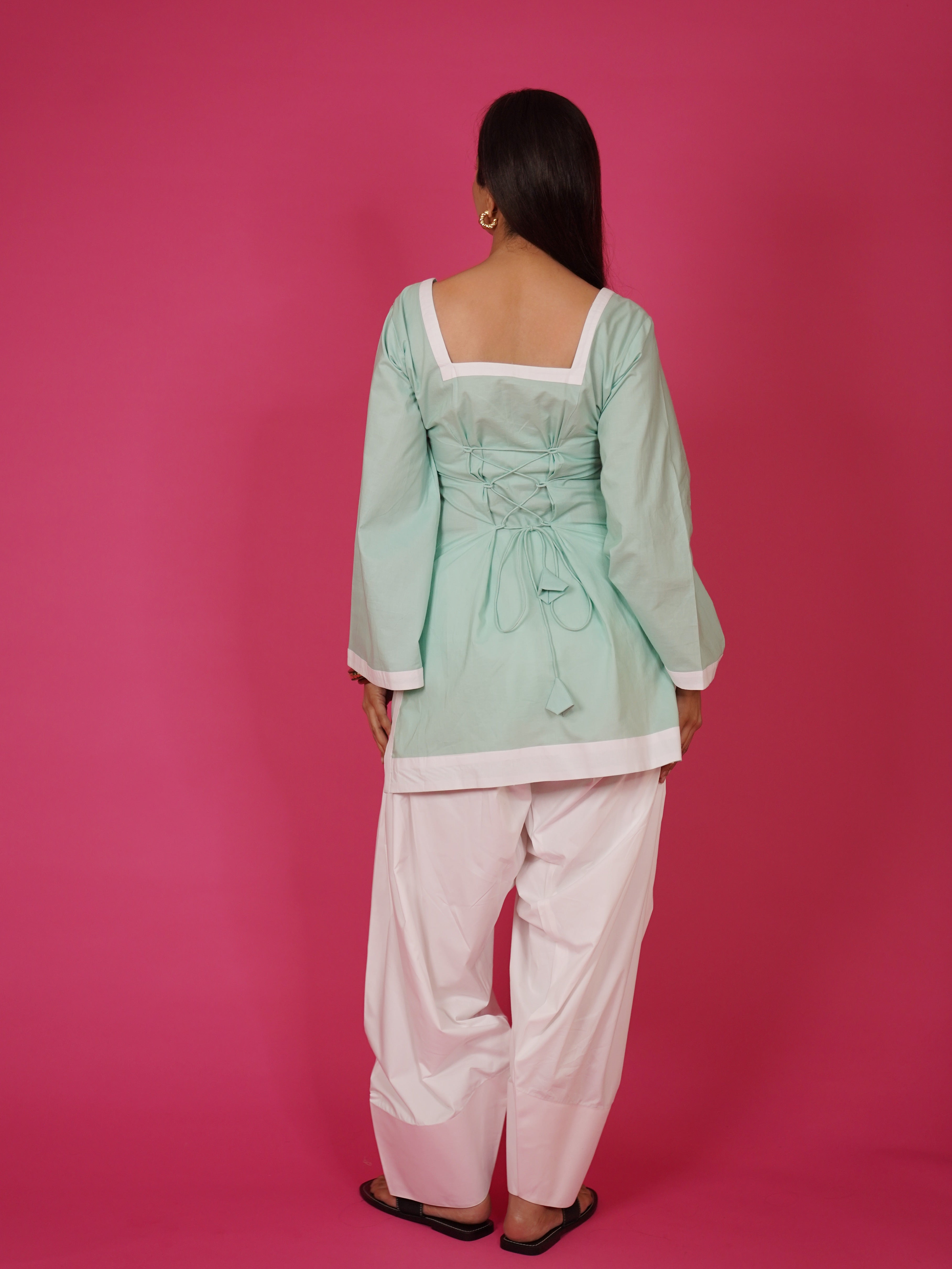 Navdana Green Corset Back Cotton Kurti – Tulsi