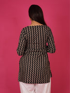 Navdana Heart Zig Zag Print Black Kurti – Dil