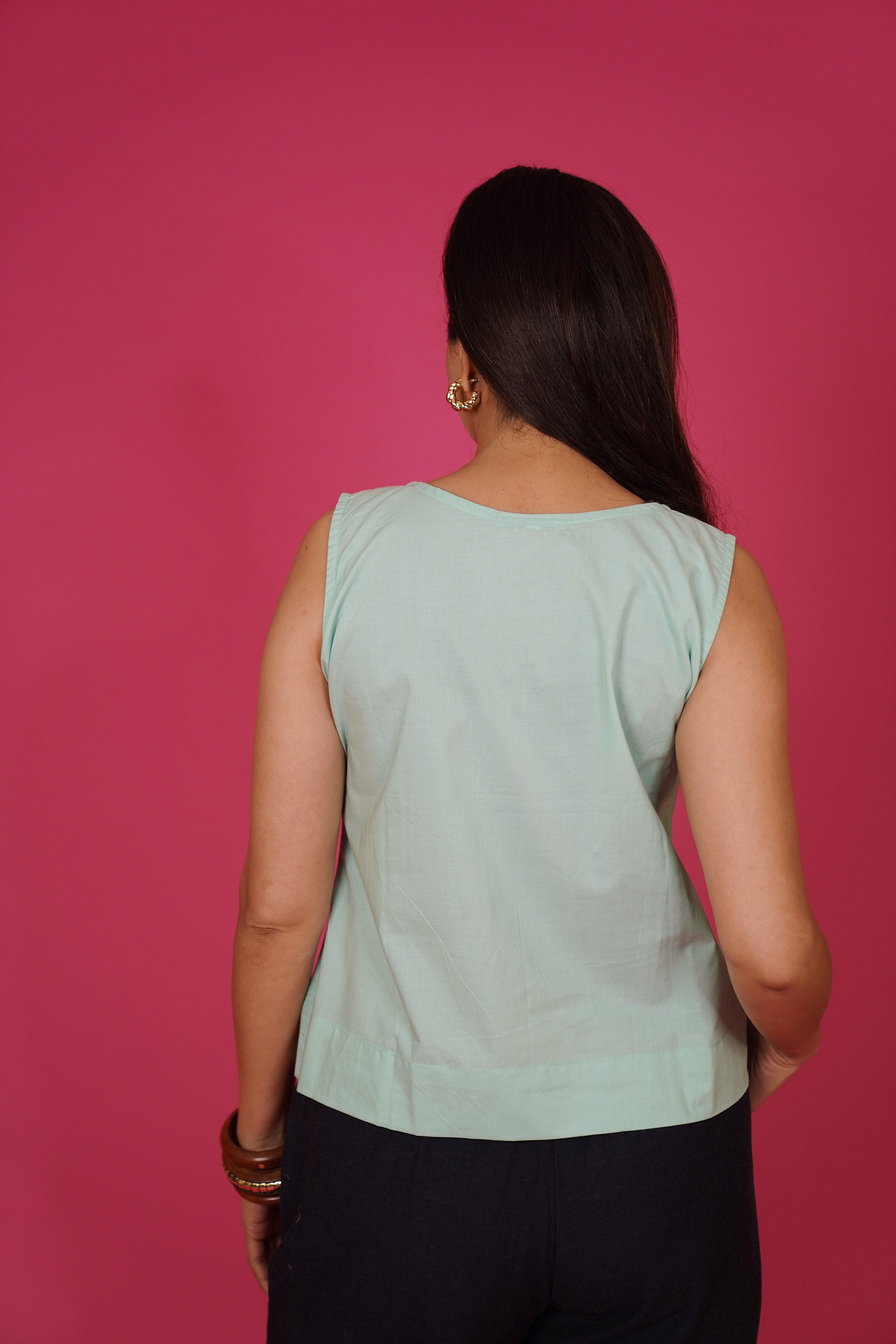 Navdana Green Sleeveless Casual Cotton Top – Jia